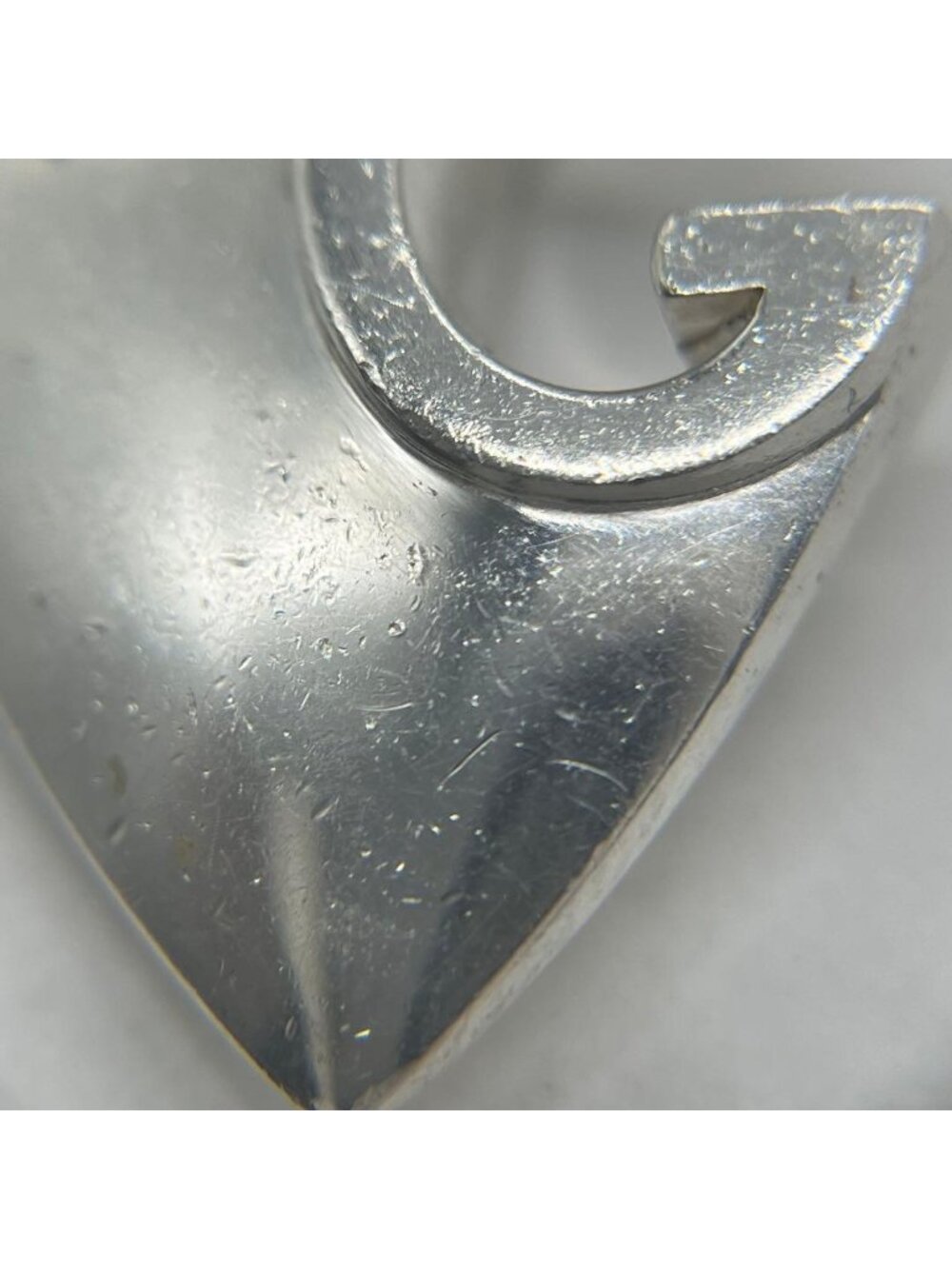 Gucci Heart Chain Necklace - Picture 9 of 15